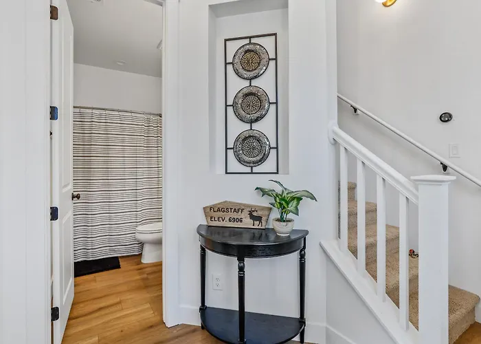 Pet Family-friendly Spacious Fenced Yard 5-min To Downtown Ev Charger Casa vacanze