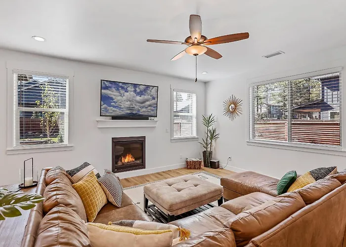 Pet Family-friendly Spacious Fenced Yard 5-min To Downtown Ev Charger Casa vacanze *