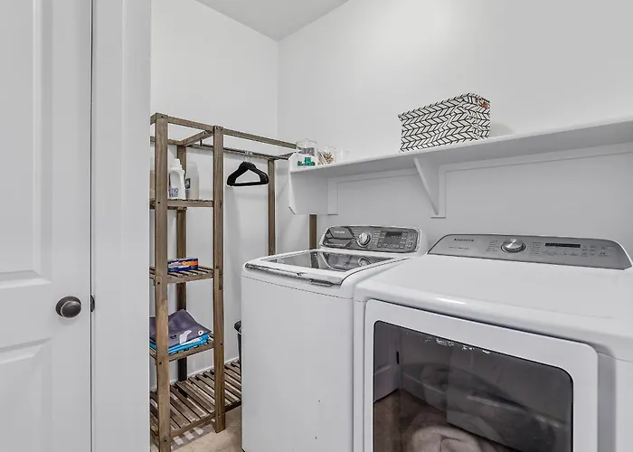 Pet Family-friendly Spacious Fenced Yard 5-min To Downtown Ev Charger Casa vacanze *