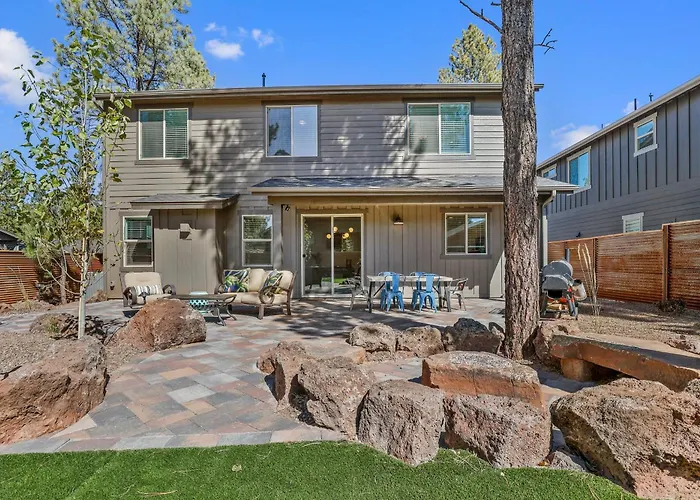 Casa vacanze Pet Family-friendly Spacious Fenced Yard 5-min To Downtown Ev Charger *