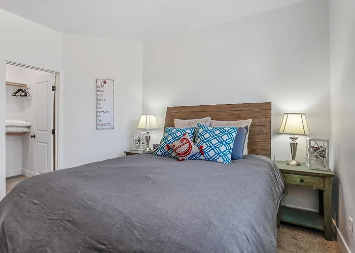 Pet Family-friendly Spacious Fenced Yard 5-min To Downtown Ev Charger Casa vacanze